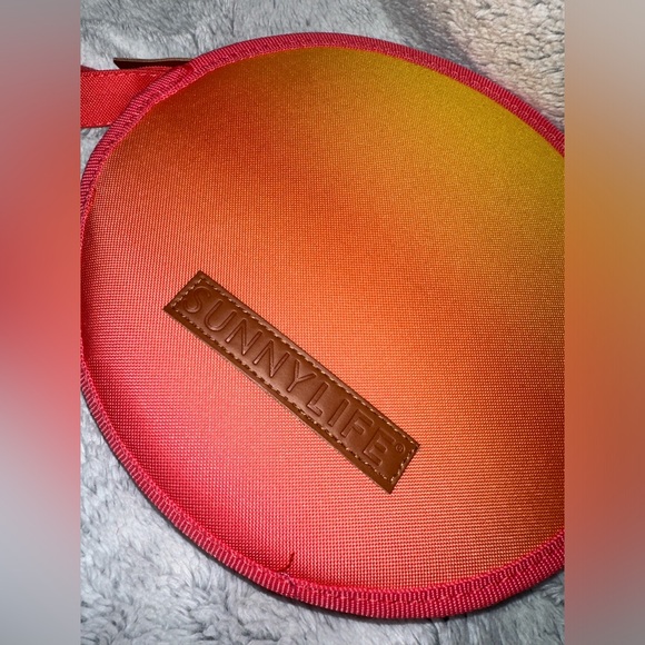 Sunnylife picnic set - NEVER USED - Picture 8 of 9